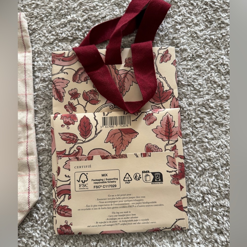 Sezane Gift Bundle Set - image 4